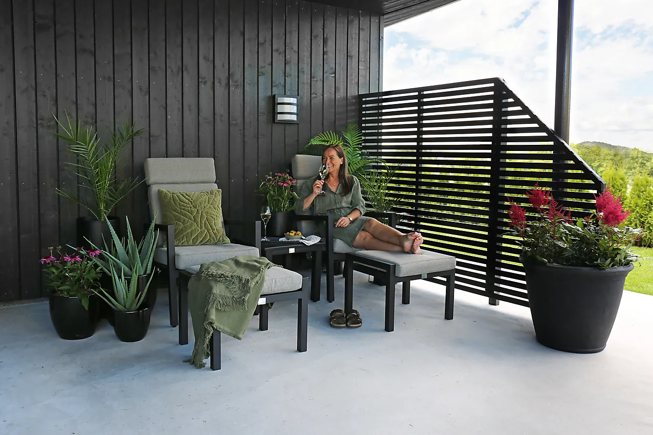 Levegg konsmo 160x160 svart null - null - 2 - Miniatyr