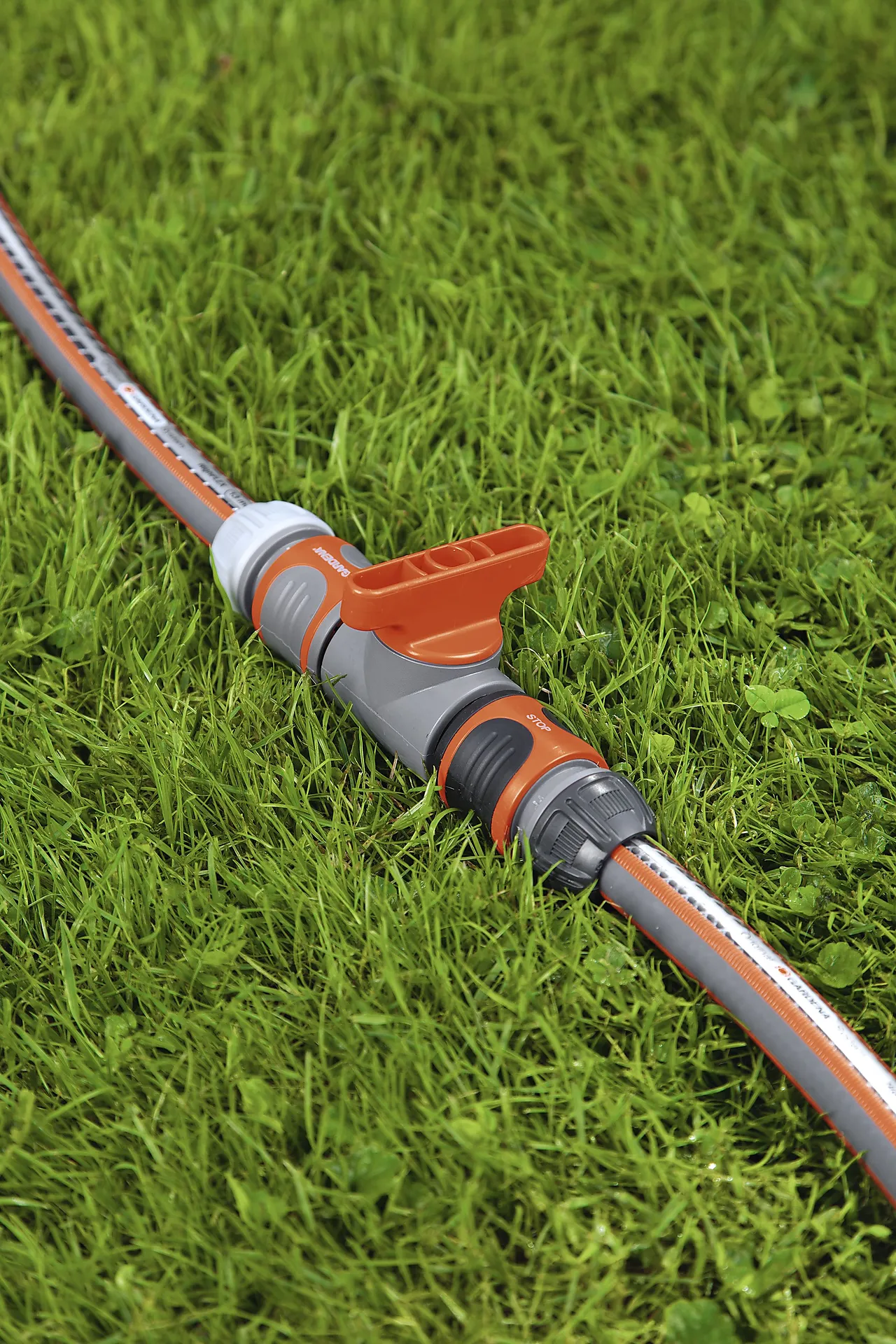 Kopling m/ventil 2976 gardenaregulerer eller stenger av vannet