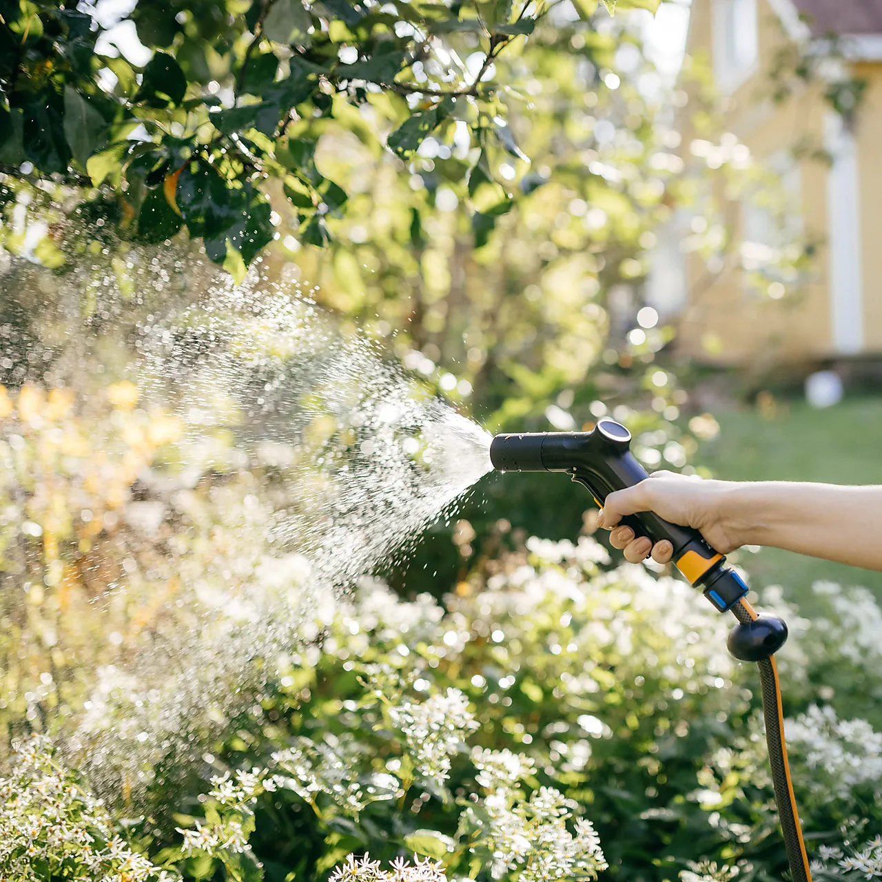 Regulerbar strålepistol med universell kobling Regulerbar strålepistol med universell kobling