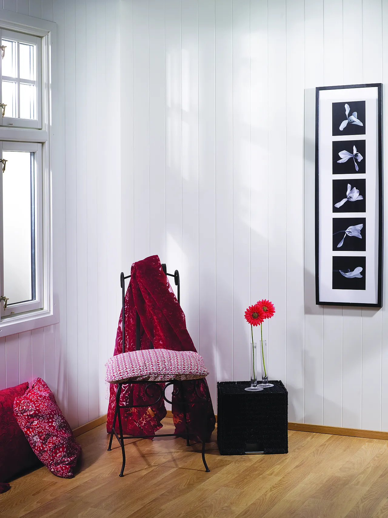 Veggpanel MDF V-fas 11x620x2390 mm 6 bord hvit bomull