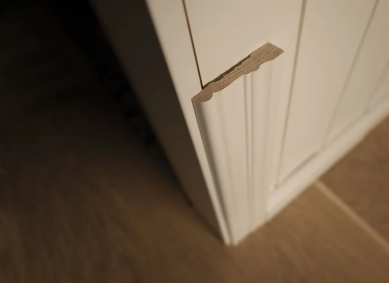 Karmlist furu profilert CW152 hvit bomull S0502-Y 15x70x4400 mm null - null - 2 - Miniatyr