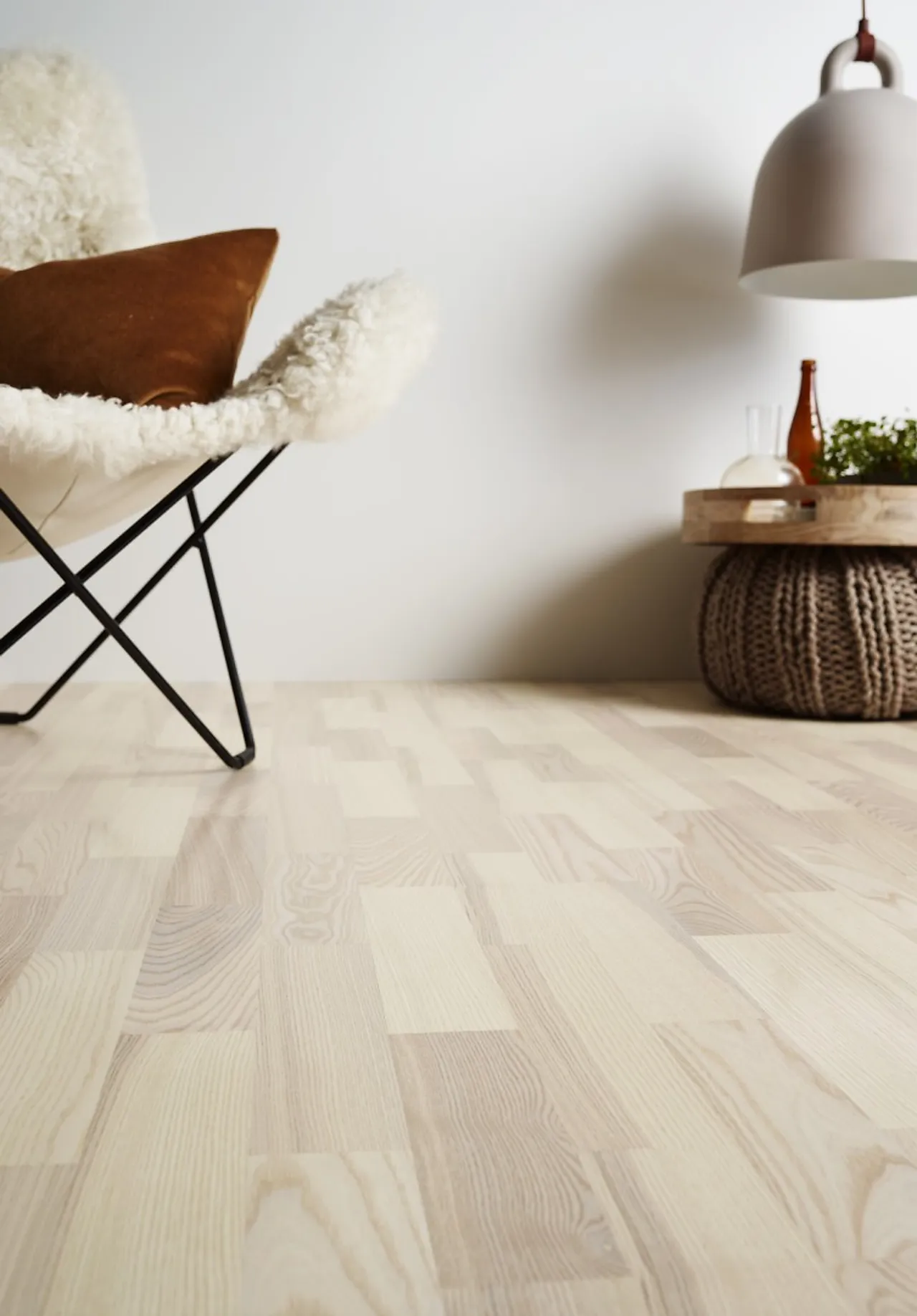 Parkett 3-stav ask hvit matt lakkert Parkett 3-stav ask hvit matt lakkert