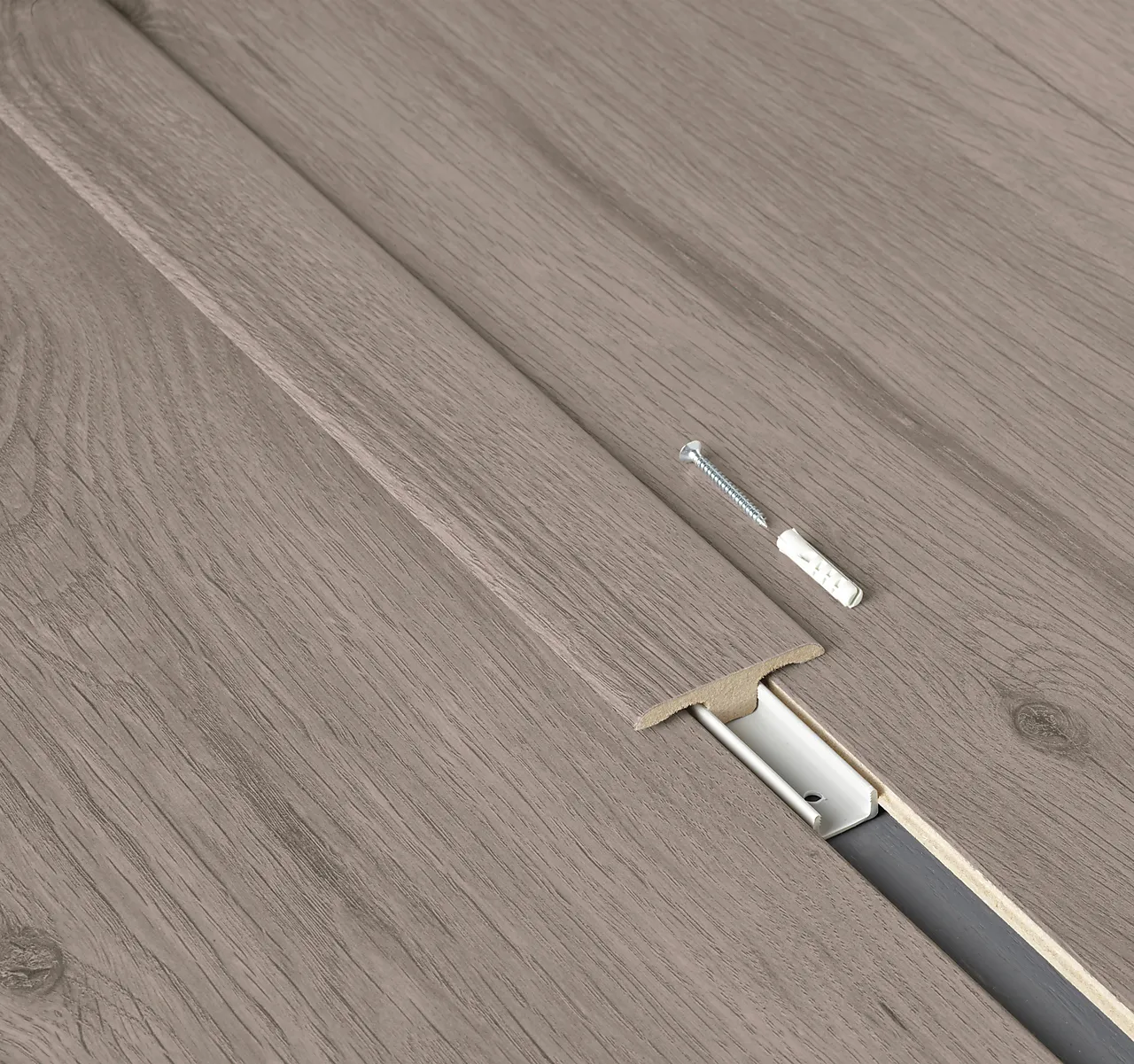 Overgangslist castillo furu 11,1x44x2400 mm Overgangslist castillo furu 11,1x44x2400 mm